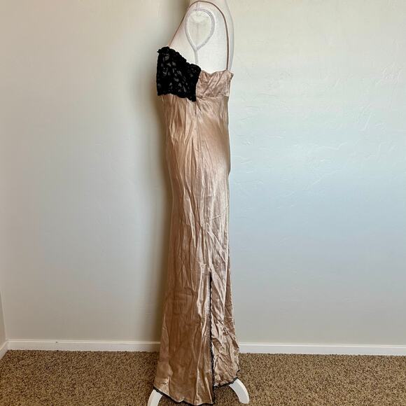 y2k lace and satin dress - Picture 2 of 9